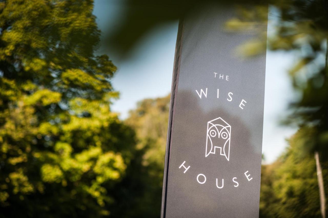 Готель The Wise House Hastiere-par-dela Екстер'єр фото